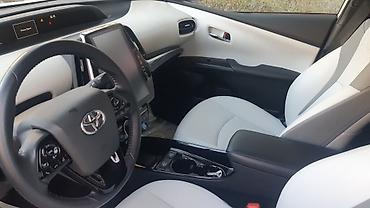 Toyota: Toyota Prius: 2020 г., 1.8 л, Автомат, Гибрид, Лифтбек — 3