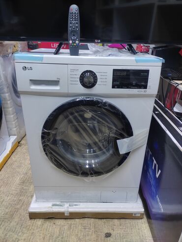новая стиральная машинка: Стиральная машина LG, Новый, Автомат, До 6 кг, Компактная