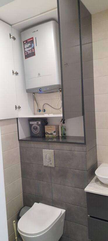 сантехник отопление: В связи с переездом, продается водонагреватель Аристон в идеальном