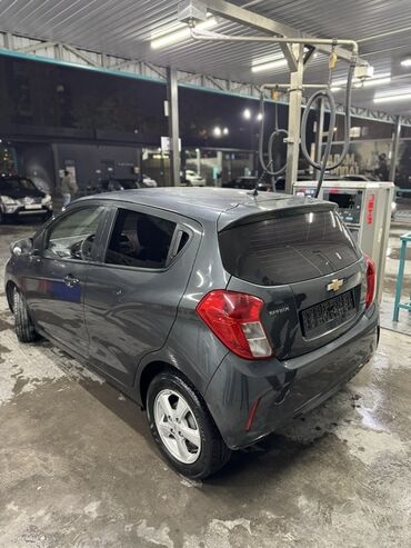 Chevrolet: Chevrolet Spark: 2018 г., 1 л, Автомат, Бензин, Хэтчбэк — 2