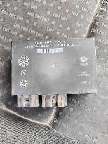Унаа: Volkswagen Golf: 2003 г., 1.6 л, Автомат, Бензин, Хетчбек — 4
