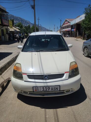 машины на разбор: Honda Stream: 2001 г., 2 л, Автоматические, Бензин, Минивэн