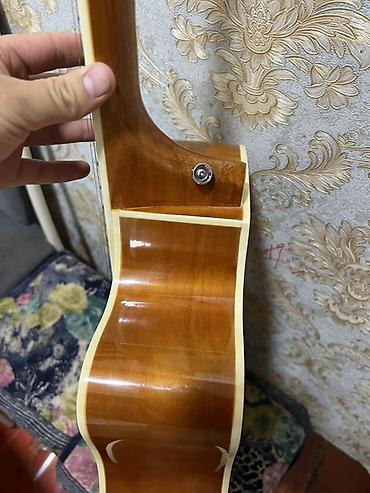 Гитары: Акустическая гитара Tree Root с вырезом (dreadnought cutaway) — 7