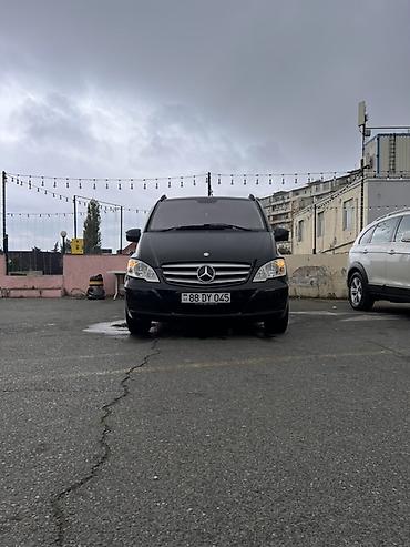 Minivan