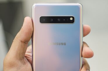 Samsung: Samsung Galaxy S10 5G, Б/у, 256 ГБ, цвет - Серебристый, 1 SIM