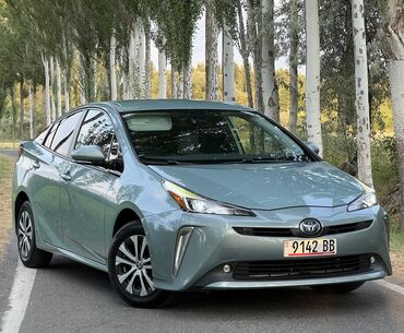 машины до 100 тысяч: Toyota Prius: 2019 г., 1.8 л, Вариатор, Гибрид, Седан