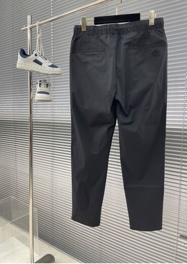 одежда в рассрочку без банка: Мужские брюки, M (EU 38), Moncler, Новый, цвет - Черный, Самовывоз