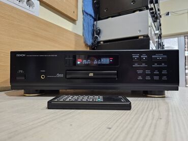 IPod i MP3-plejeri: Denon DCD-335 CD plejer sa daljinskim upravljačem. - Tehnologija: PCM — 8