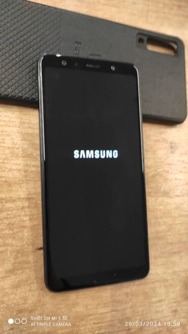 samsung sekilleri: Samsung Galaxy A7 2018, 64 GB, rəng - Qara