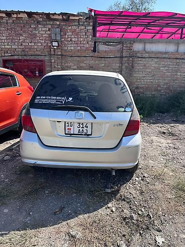 Унаа сатып алуу: Honda Fit (хэтчбек, правый руль), серебристый цвет. на запчасть мотор — 1