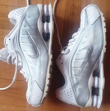 Patike i sportska obuća: Nike, 36, bоја - Bela