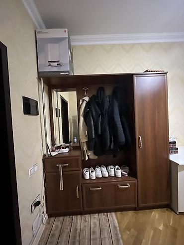 2ci el dehliz dolabi: İşlənmiş, 2 qapılı, Güzgülü, Qəhvəyi, Açılan, Düz dolab — 1
