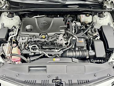 Продажа авто: Toyota Camry: 2018 г., 2.5 л, Вариатор, Гибрид, Седан — 9
