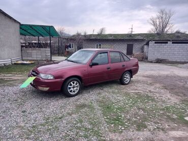 Daewoo: Daewoo Nexia: 1.5 л, Механика, Бензин, Седан