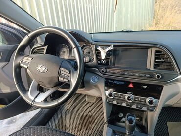 как можно купить машину в рассрочку: Hyundai Elantra: 2019 г., 2 л, Автомат, Бензин, Седан