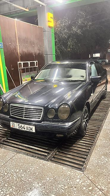 magi: Mercedes-Benz E-Class: 1999 г., 2 л, Автомат, Бензин, Седан — 1
