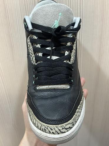 Кроссовки и спортивная обувь: Продаю б/у джордан 3 ОРИГИНАЛ ОРИГИНАЛ размер 43 без стелек шнурки — 3