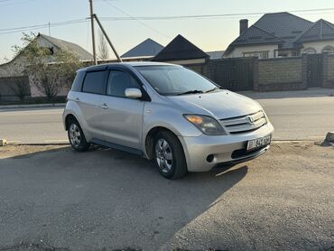 Toyota: Toyota ist: 2003 г., 1.3 л, Автомат, Бензин, Хэтчбэк