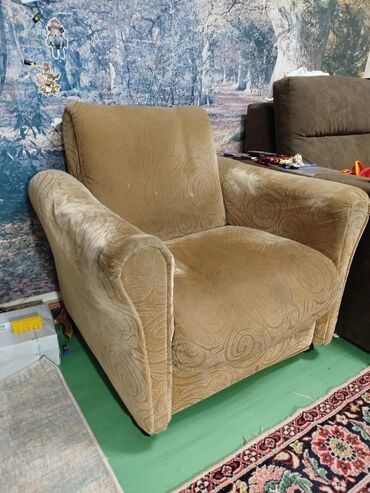 кресло качалка для взрослых: Продам кресла. Два маленьких, одно побольше. Продам матрас 200/180 бу