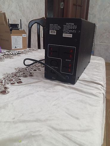 200 hz: İşlənmiş UPS, 1001 - 1500 Vt, Rozetkaların sayı - 4 — 3