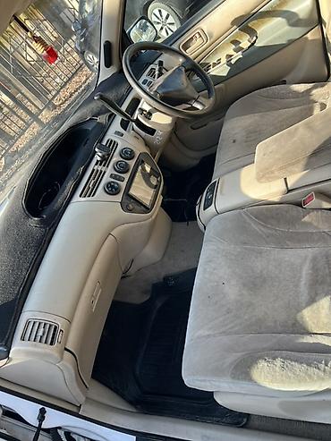 Toyota: Toyota Vista: 1998 г., 2 л, Автомат, Бензин, Универсал — 7