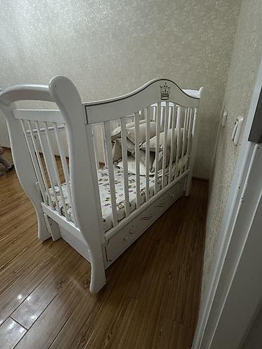 приставная кроватка: Манеж-кровать, Новый, С комодом, Дерево — 4