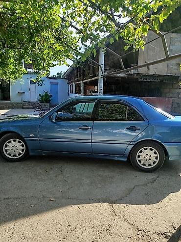 mersedes c250: Mercedes-Benz C-Class: 1.8 l | 1998 il Sedan — 6