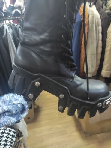 Ботинки: Мужские ботинки, 43, Balenciaga, Б/у, цвет - Черный, Платная доставка — 11