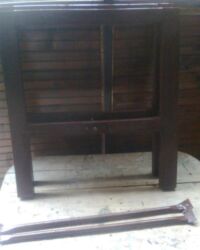 Stolovi: Sto i klupe za slave,veselja i slično,sto drveni-rasklopiv, debljina — 6