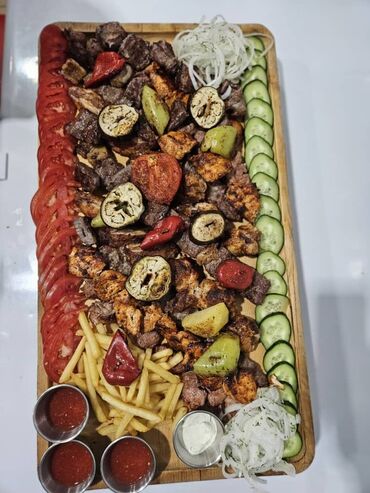 сары чай чоп: Требуется официанты на постоянку национальная кухня