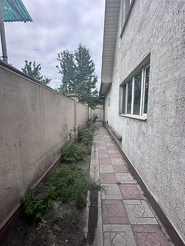 дом село виноградная: 4 комнаты, 147 м², 5 соток, Бишкек, Собственник — 2