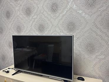 led ekran: 📺 Televizor — 200 AZN 🪑 Televizor altlığı — 60 AZN 🍽️ Qonaq otağı üçün — 4