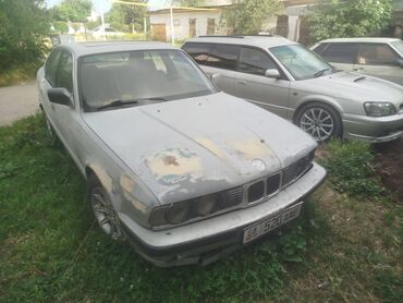 BMW: BMW 520: 1990 г., 2.5 л, Механика, Бензин, Седан