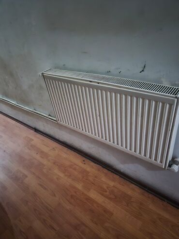 Radiatorlar: İşlənmiş Panel Radiator Çuqun