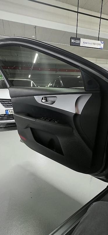 reno logan: Kia K3: 2022 г., Бензин, Седан — 9
