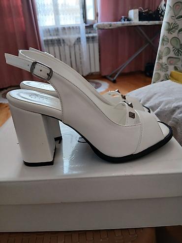 səndəl ayaqqabı: Merlin Shoes qadın açıq burunlu sandal yenidir 37 olcu geyinilmeyib — 1