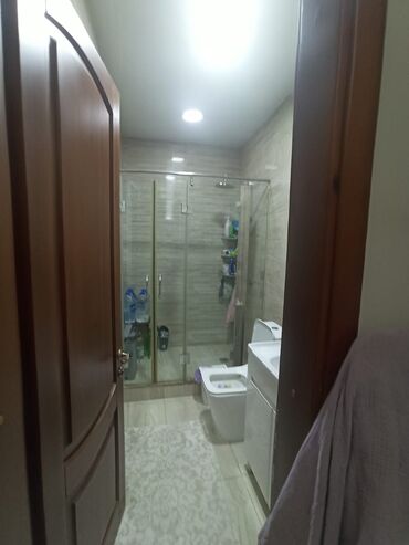 молодая гвардия московская: 3 комнаты, 77 м², Сталинка, 3 этаж, Евроремонт
