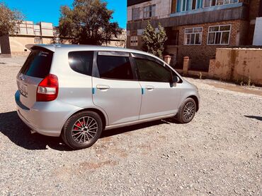 домкрат воздушный: Honda Fit: 2001 г., 1.3 л, Вариатор, Бензин