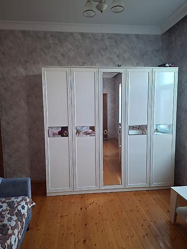 paltar dolabı: İşlənmiş, 5 qapı, Güzgülü, Ağ, Açılan, Düz dolab — 2