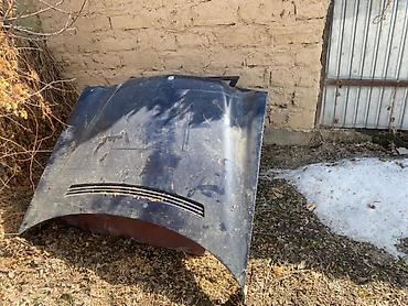 Другие детали кузова: Продается Мерседес е 210 и его запчасти тоже есть один мерс 90 % почти — 2