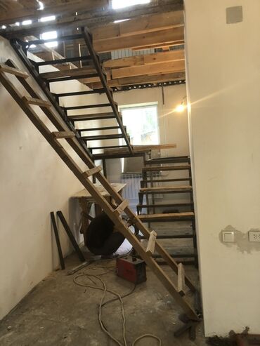 Изготовления каркасов: Металлический каркас лестницы, спроектированный для долговечности и — 6