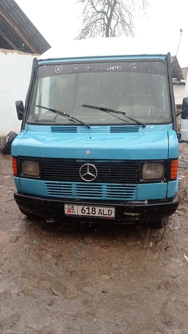 продаю мерседес бенс: Mercedes-Benz : 1992 г., 3 л, Механика, Дизель, Бус