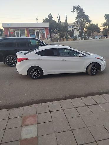 mersedes disk teker: Hyundai Elantra: 1.8 l | 2013 il Sedan — 3