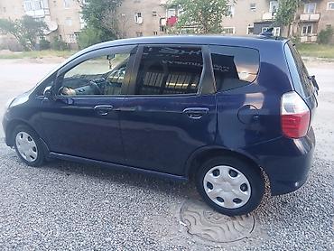 camry 2011: Honda Fit: 2002 г., 1.3 л, Автомат, Бензин, Хэтчбэк — 3