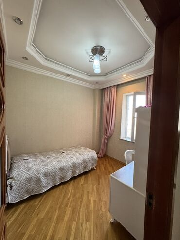 Köhnə tikili: Bakı, 28 May, 4 otaqlı, Köhnə tikili, m. İçərişəhər, 96 kv. m -da lalafo.az — 7 Köhnə tikili: Bakı, 28 May, 4 otaqlı, Köhnə tikili, m. İçərişəhər, 96 kv. m — 7