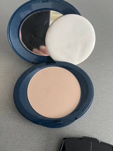 Šminka: AVON sminka NOVO Avon puder NOVO Puder sa ogledalo i aplikatorom — 4