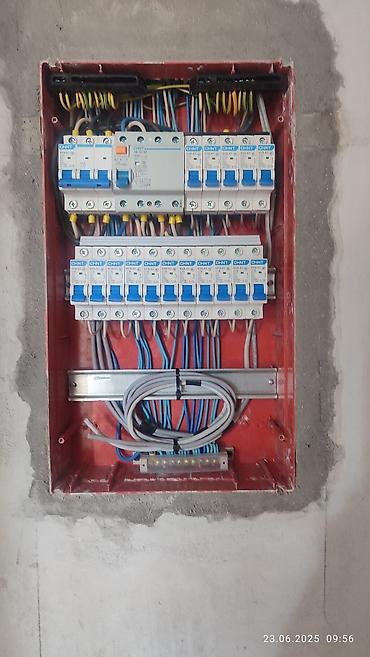 Электрики: Электрик | Установка счетчиков, Демонтаж электроприборов, Монтаж выключателей Больше 6 лет опыта — 3