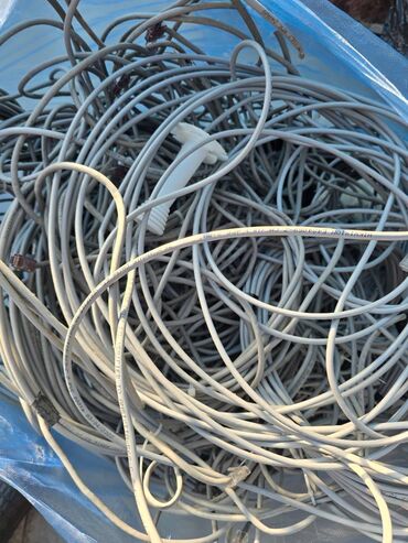 двери в подъезд с домофоном бишкек: Интеренет кабель (б/у)