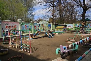 хостел сдаю: Сдается здание под офис в районе Гоина. 400кв 8 соток. Отопление газ — 3