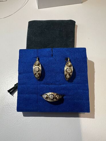 серебряные серьги и кольцо: Продаю великолепный набор советской эпохи. Белое и лимонное золото
